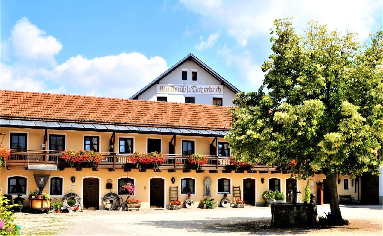 Hotel Zur Muehle Bad Birnbach Esterno foto